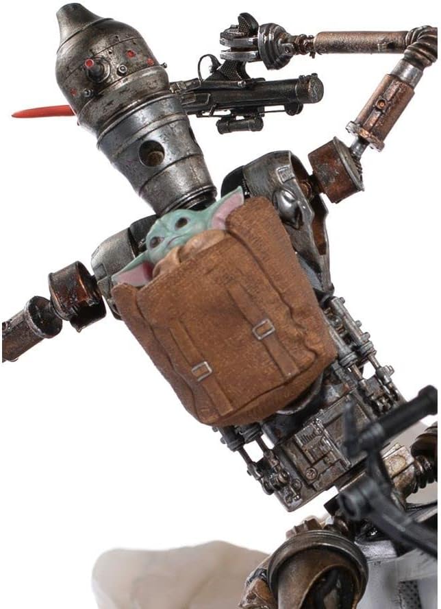 Iron Studios Deluxe BDS: Disney Star Wars The Mandalorian - IG-11 and The Child Art Scale Polystone Statue (1/10) (LUCSWR47021-10)