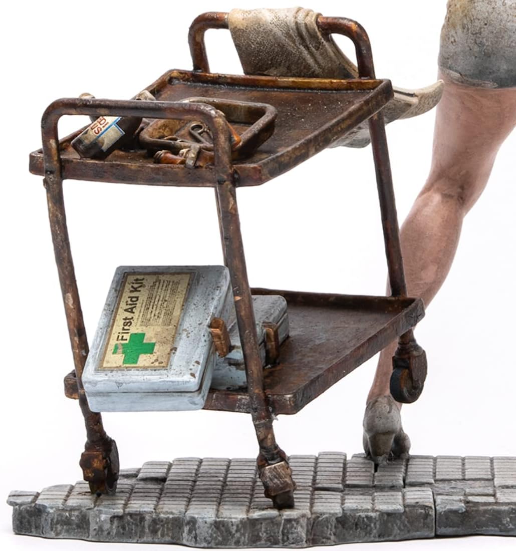 Numskull Silent Hill 2 James Sunderland Figur 23,5 cm Sammlerstatue – Offizielles Konami Silent Hill Merchandise – Limitierte Gaming-Figur | Handbemaltes PVC, 23,5 cm hoch, rostiger Boden. Schreibtisch oder Regal Display Für Silent Hill Sammler und Fans
