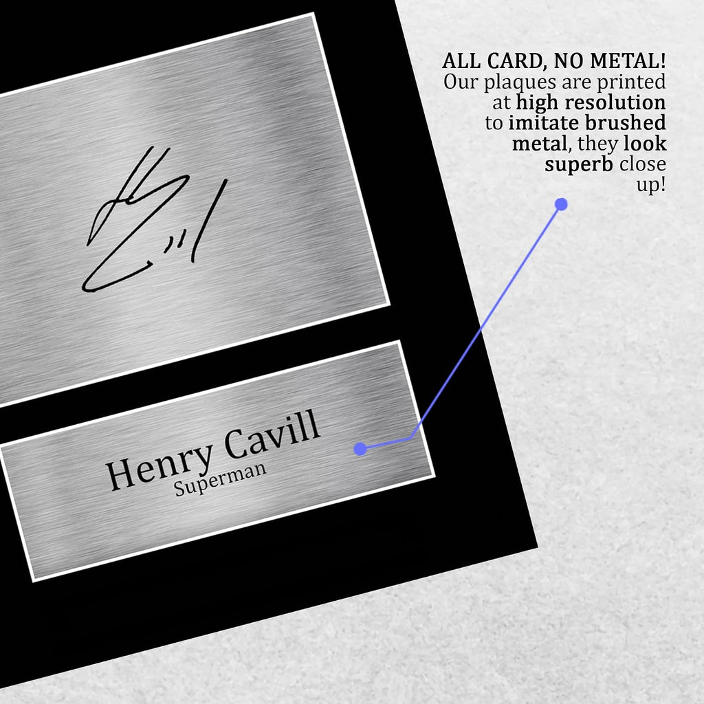 HWC Trading A4 Henry Cavill DCEU Superman Geschenke Geducktes Signiertes Autogramm Foto für Fans von Film Memorabilien - A4 Wanddekoration
