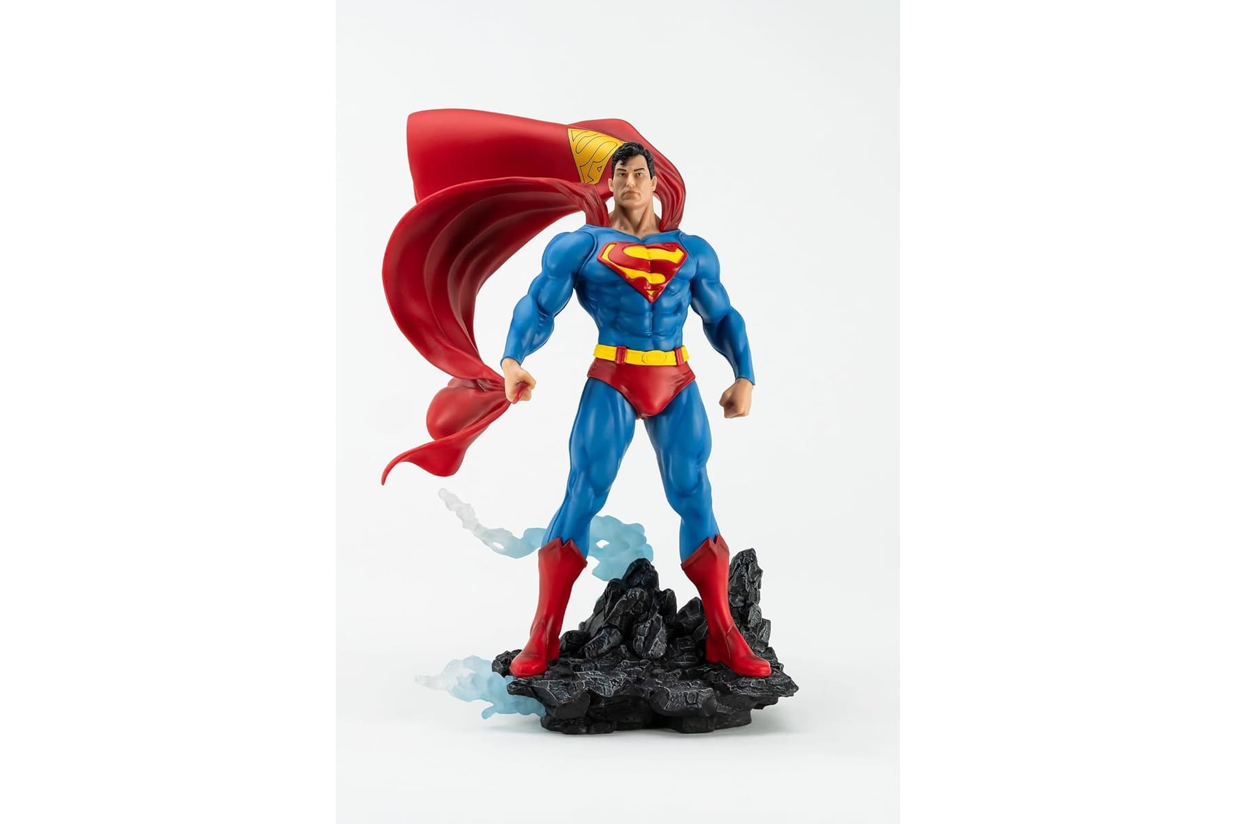 DC Heroes: Superman (Klassische Version) Vorschau, Exklusive Statue im Maßstab 1:8