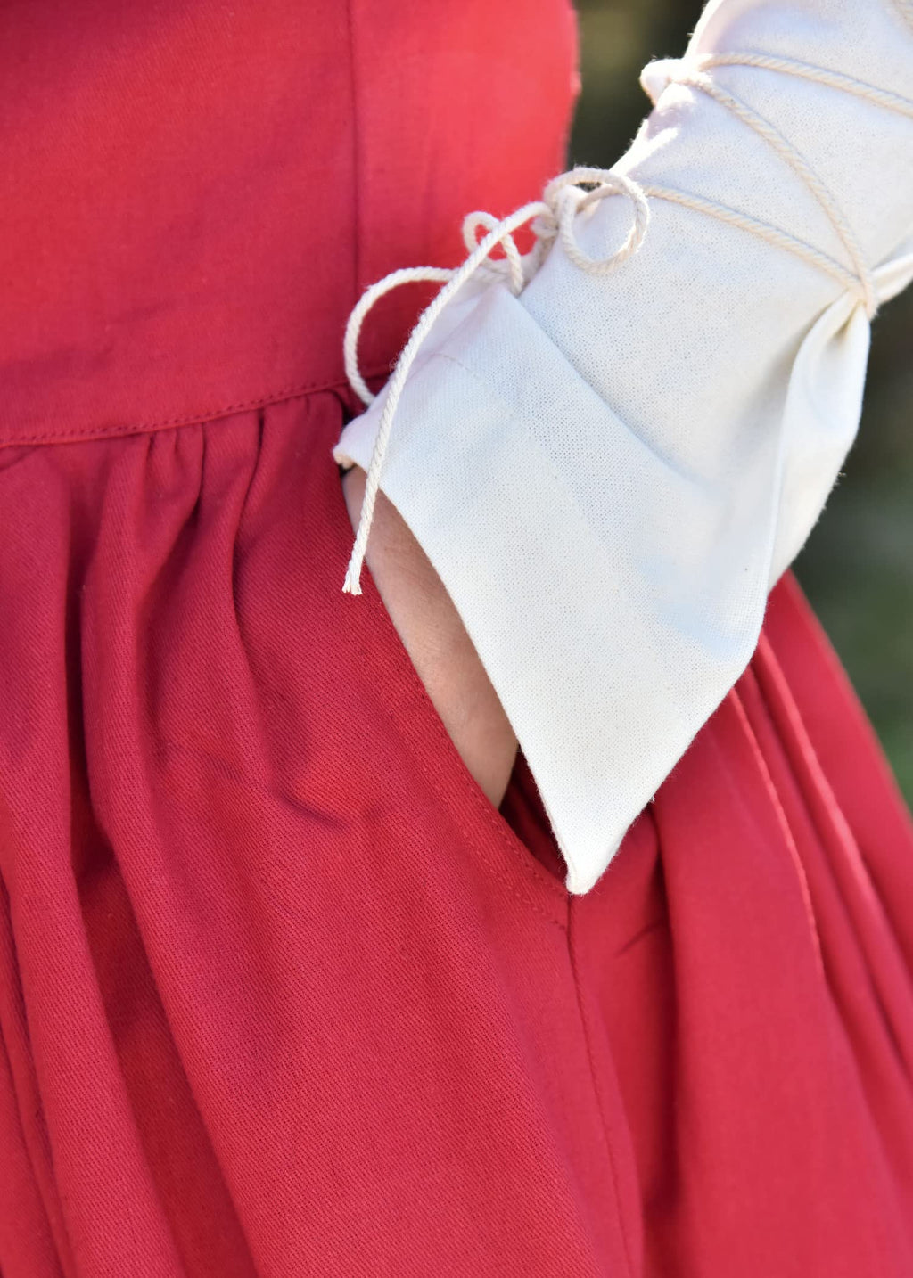 Battle-Merchant - Ärmelloses Mittelalter Kleid Lene für Damen - mit Taschen - Trägerkleid Bauernkleid Überkleid Mieder - Baumwolle