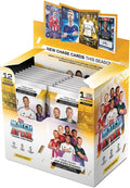Topps UCC Match Attax 2025/26 - Full Box - Enthält 32 Päckchen mit 4 speziellen Einsteckkarten pro Packung (12 Karten pro Packung)