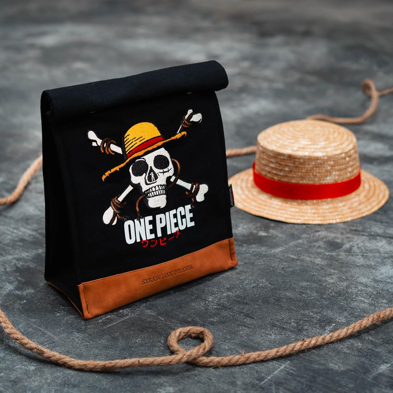 Grupo Erik Picnic Bag Cooler Bag Small One Piece Manga Merch Anime - Lunch Bag Work Lunchbag Men and Women 24 x 28 x 12 cm - Insulated Bag Lunchbox OnePiece Fan Merchandise