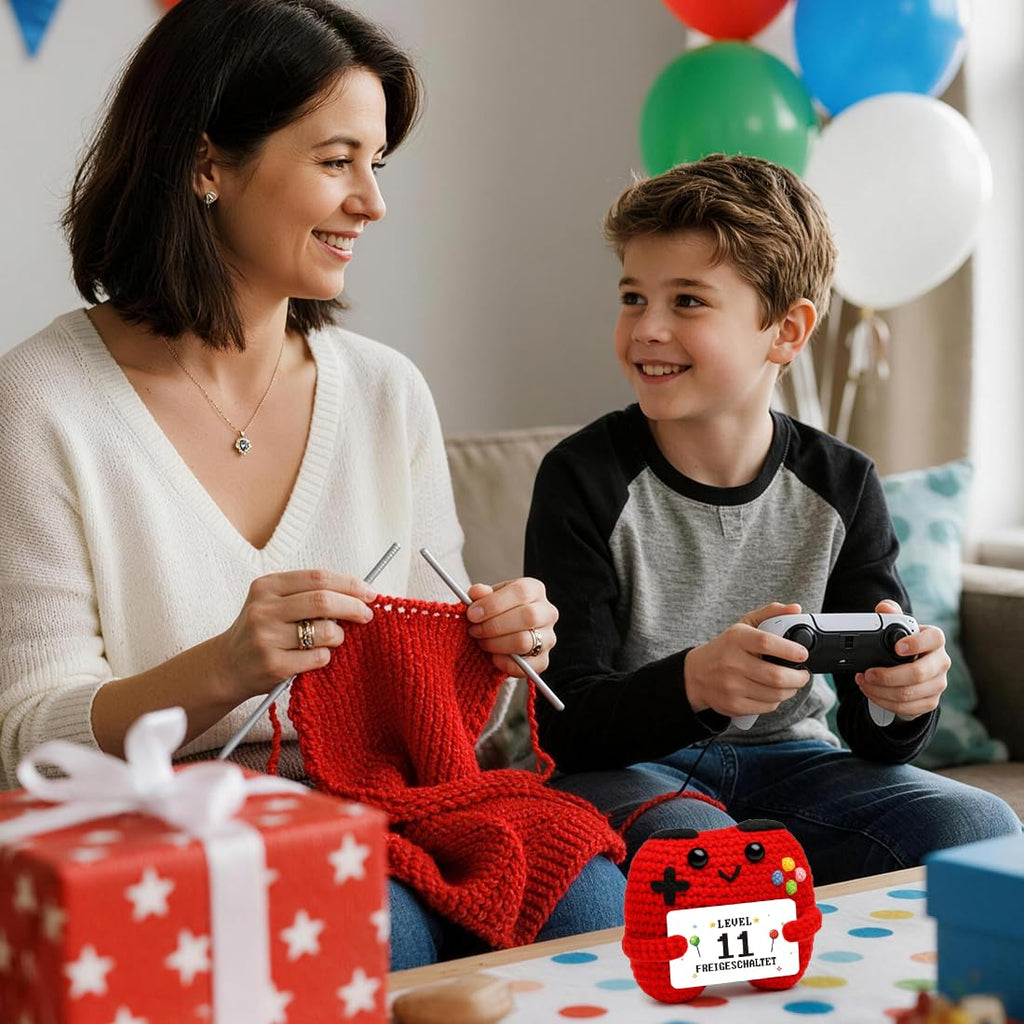 HUKUMA Gehäkelter Gamecontroller, EIN Gamer altert Nicht er levelt, Geschenk zum Geburtstag für Zocker, Pocket Hug Positive Plüsch,Lustige Kleines Geburtstagsgeschenk für Jungen, Nerds und Mädchen