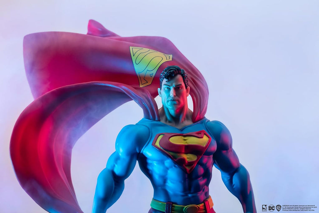 DC Heroes: Superman (Klassische Version) Vorschau, Exklusive Statue im Maßstab 1:8