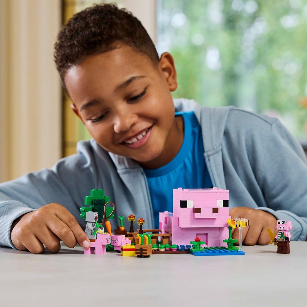 LEGO Minecraft Das Babyschwein-Haus - Interaktives Spielzeug mit Einer Helden Figur, Schwein, Biene, Zombie Piglin - Kinder Gaming Geschenk für Mädchen und Jungen ab 7 Jahren - 21268