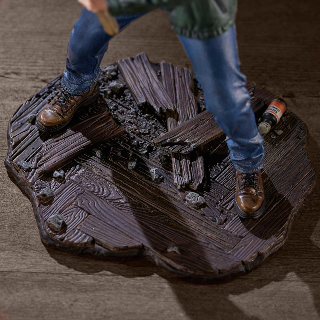 Numskull Silent Hill 2 James Sunderland Figur 23,5 cm Sammlerstatue – Offizielles Konami Silent Hill Merchandise – Limitierte Gaming-Figur | Handbemaltes PVC, 23,5 cm hoch, rostiger Boden. Schreibtisch oder Regal Display Für Silent Hill Sammler und Fans