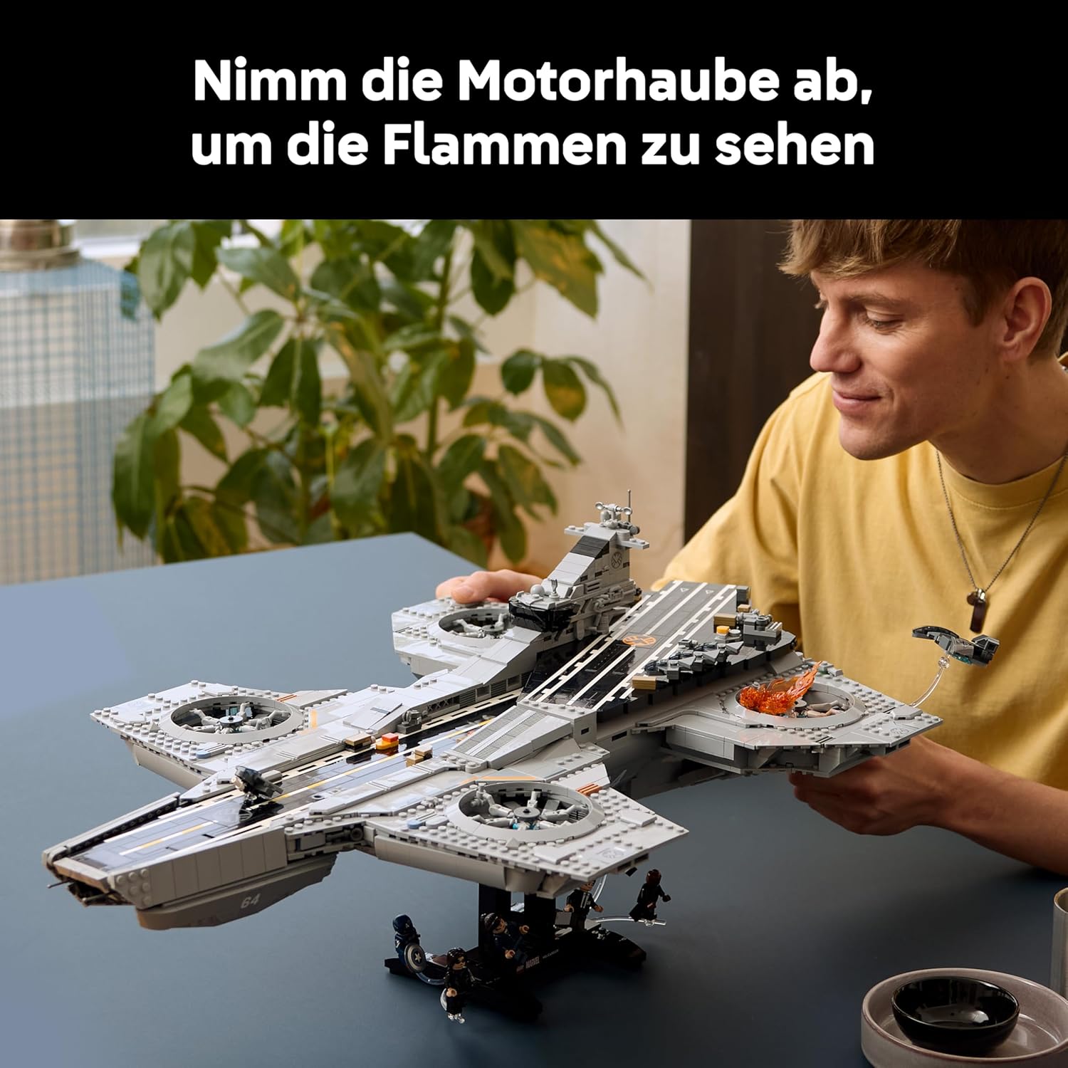 LEGO ǀ Marvel S.H.I.E.L.D.-Helicarrier - Flugzeugträger Modellbau für Erwachsene - 6 Minifiguren inkl. Captain America & Nick Fury - DIY Regaldeko - Avengers Geschenk für Fans - 76354